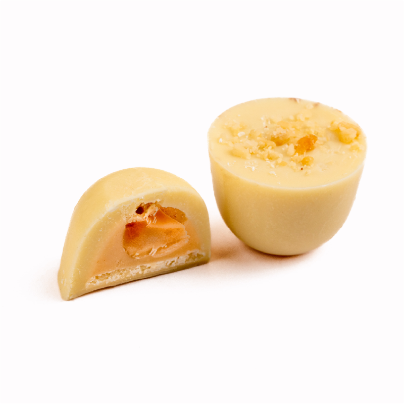 Bombón mousse de nueces de macadamia crocante blanco